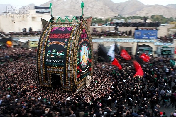 ایران با امام حسین(ع) جذابتر است