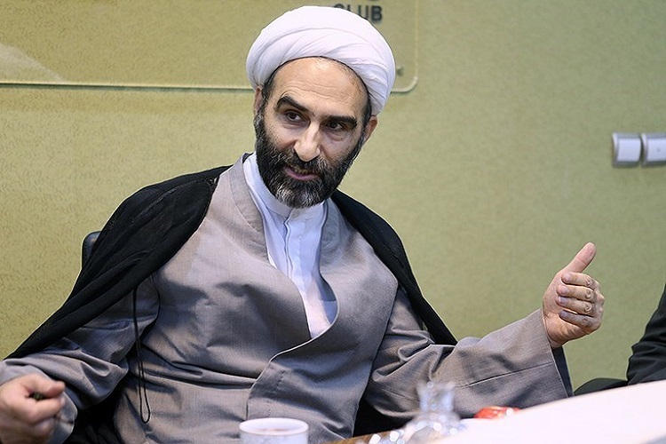راهحلهای آیتالله خسروشاهی گرد کهنگی نداشت
