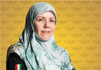 پزشک زنی که بیش از ۳۰۰ جراحی رایگان انجام داده است