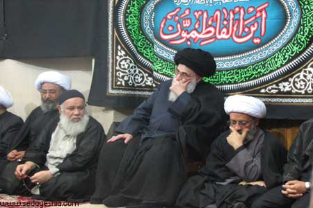 عکسهای برگزاری مراسم عزاداری در حسینیه امام صادق (ع) با حضور آیت الله العظمی روحانی