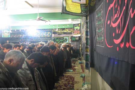 عکسهای برگزاری مراسم عزاداری در حسینیه امام صادق (ع) با حضور آیت الله العظمی روحانی