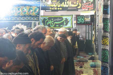 عکسهای برگزاری مراسم عزاداری در حسینیه امام صادق (ع) با حضور آیت الله العظمی روحانی