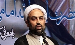 زائری; امام موسی صدر از مظلومترین چهرههای ایران است; حوراء صدر; پدرم هنوز زنده است