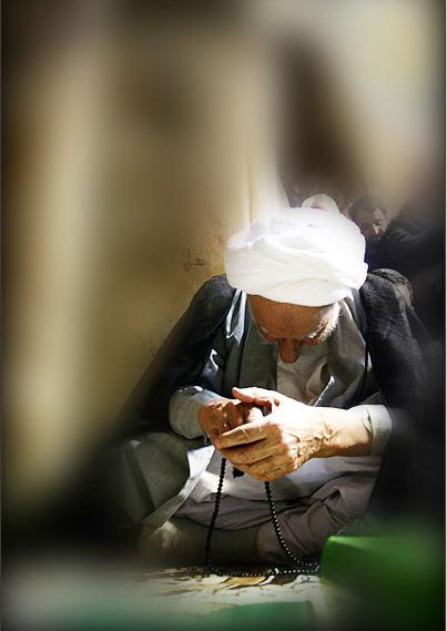 سوغاتي مورد علاقه آيت الله العظمی بهجت  آب زمزم بود