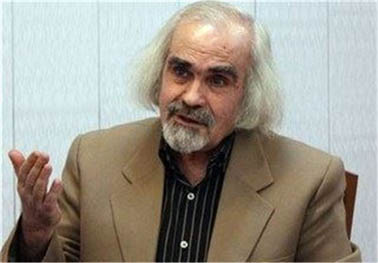 انتقاد مجاهدی از سرودههای بیمحتوای امروز; برخی از اشعار آیینی جامعه را به بیاخلاقی و پوچگرایی سوق میدهند