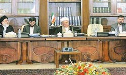 عضويت همزمان در قواي سه گانه و شوراي نگهبان ممنوع شد