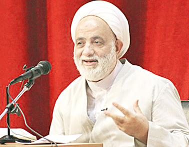 خروجی دانشگاهها میلیونها تحصیلکرده بیکار است;جوانان مصرفکننده شدهاند
