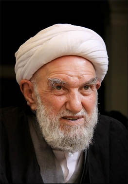 حیف است اگر در ماه «رجب» از حجابهای باطنی خویش کم نکنیم