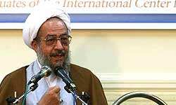 انتقاد مدیر حوزههای علمیه از وضع فرهنگی برخی شهرها