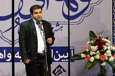 گاهی پدر از خانه و کاشانه‌اش دور است;غزل زیبای مهدی نورقربانی در وصف حضرت علی‌اکبر(ع)