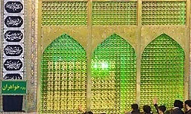 در کنار پنجره فولاد و موج سائلان; تا عنایت میکنی ناگاه توفان میشود