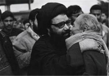 چرایی کنار گذاشتن شیخ صبحی طفیلی از دبیرکلی حزبالله ; شباهتها و تفاوتهای سید عباس موسوی و حسن نصرالله