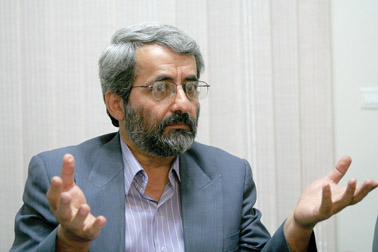 لابی با آلسعود از طریق وهابیون در تعارض آشکار با عزت ملت ایران است