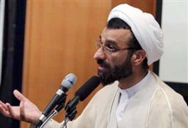 سلبریتیها میلیاردها در آنتالیا خرج میکنند و یاد فقرا نیستند، به محرم که میرسند، یاد فقرا میافتند