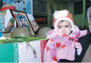 طعنهزنندگان به مدافعان حرم فرقي با تکفیریها ندارند