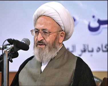 انتقاد آیت اللهسبحانی از تعطیلی مسجد کریمخان تبریز