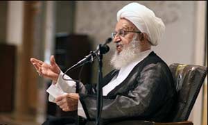 سخنانی از وزارت ارشاد به گوش میرسد که نگرانکننده است; ارزشهای انقلاب را یکی پس از دیگری زیر سؤال میبرند