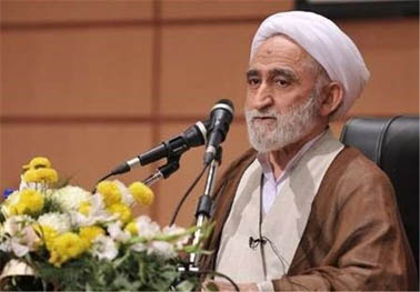 مراقب باشیم منبر و مداحی رنگ مادیات نگیرد; مادیشدن تبلیغ؛ عامل دوری مردم از دین