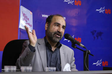 کربلا انفجار کینه دشمنان امیرالمومنین(ع) بود; عزت؛ درس اول کربلا
