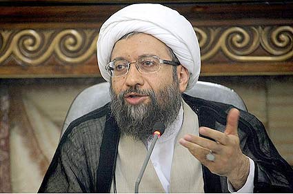 حزبالله لبنان و سپاه پاسداران افتخاری برای جهان اسلام هستند; وزارت امورخارجه در تعامل با دولتهای غربی و حامیان توهین به اسلام تجدیدنظر کند