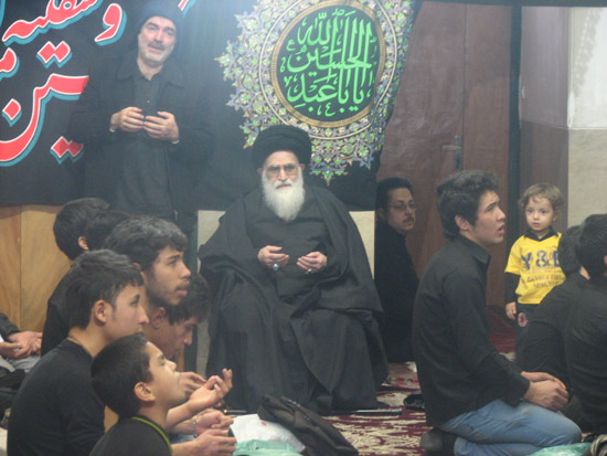 http://www.sedayeshia.com/userfiles/personali/rohani/IMG_8003.jpg