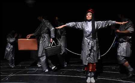 http://www.sedayeshia.com/userfiles/personali/teatr-4.jpg